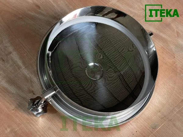 Ưu điểm và hạn chế của nắp bồn thanh ngang inox vi sinh